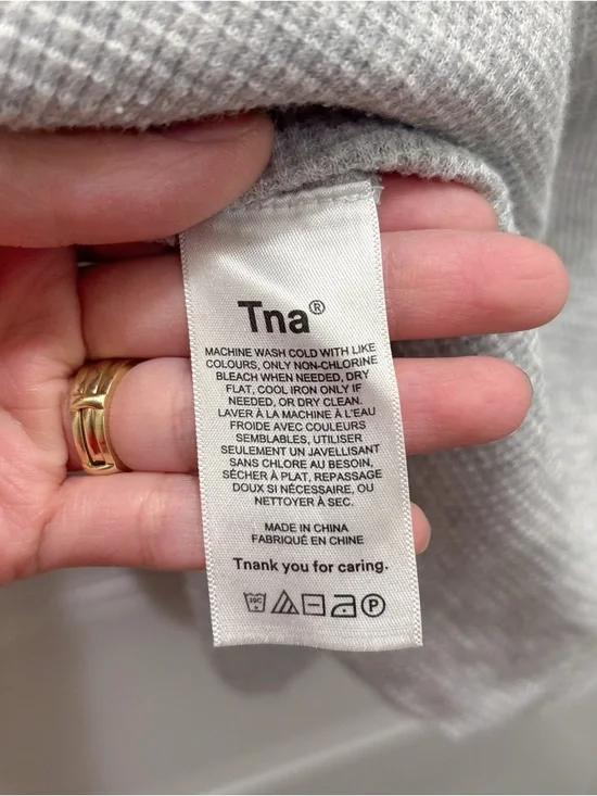 TNA Aritzia Waffle Knit Long Sleeve Top Grey Size S - Picture 8 of 8